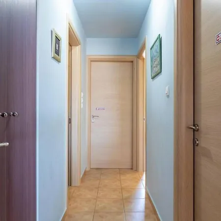 Apartment Petralona Dazzling Floor 1bdap Athens